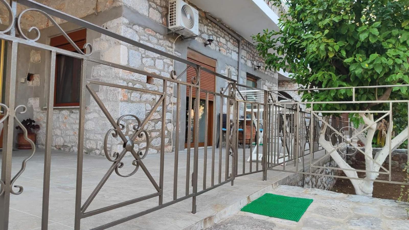 Traditional House Alepis In Areopolis Ngoại thất bức ảnh